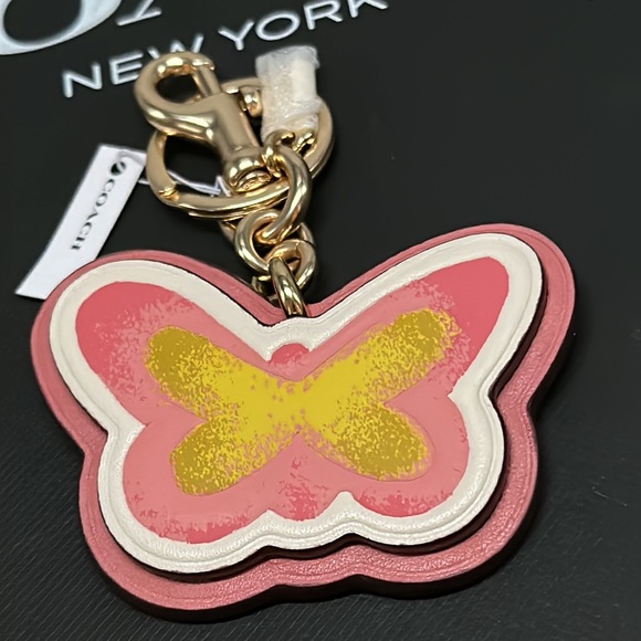 NWT Coach Butterfly Bag Charm Signature Canvas Leather Graphic Keychain FOB 8248 - Picture 4 of 8